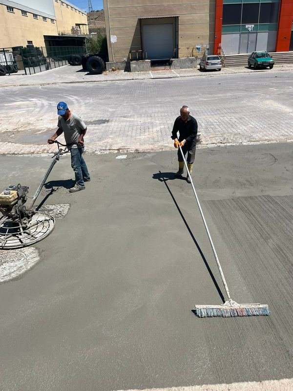 Endüstriyel zemin betonu uygulaması